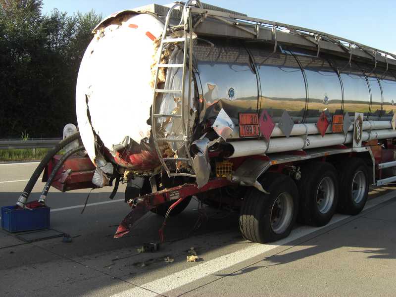 Der LKW knallte mit voller Wucht auf den Tankzug