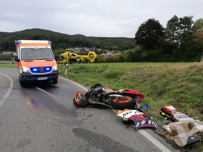 Gemarkung Oberotterbach: Schwerer Motorradunfall Auf Der B 38 ...