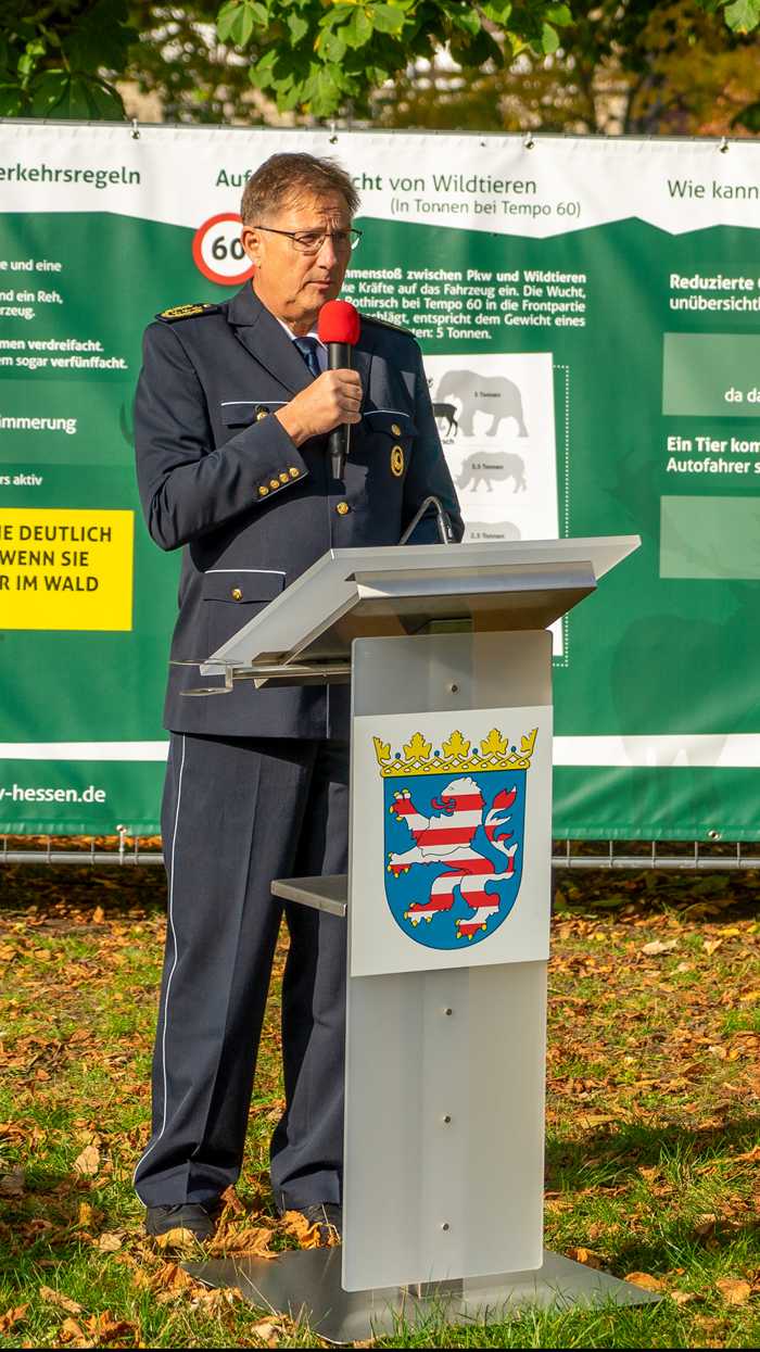 Polizeipräsident Bernd Paul appelliert an die Fahrzeugführer, fahren Sie aufmerksam und bremsbereit