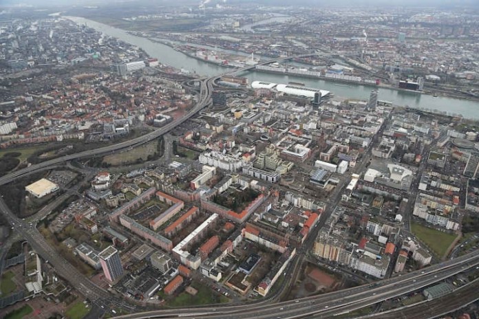 Stadtverwaltung Ludwigshafen Untersagt Beabsichtigten Aufzug Im Gebiet ...