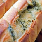 Frankreich Baguette Knoblochbaguette Knoblauchbutter Essen