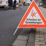 Straße Schild Gefahr Gasleitung