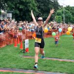 Lena Berlinger als erstes im Ziel beim BASF Triathlon Cup Rhein Neckar 2016 in Heidelberg. (Foto: www.rhein-neckar-picture.de)