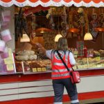 Darmstadt Heinerfest DRK Helferin