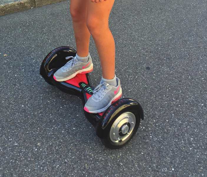 Ein Hoverboard darf niemals im öffentlichen Raum benutzt werden. Es drohen empfindliche Strafen