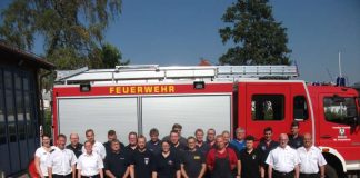 20 Feuerwehrangehörige aus dem Neckar-Odenwald- und Rhein-Neckar-Kreis besuchten den Lehrgang „Ausbilden für Führungskräfte“, der von der Landesfeuerwehrschule Baden-Württemberg durchgeführt wurde. (Foto: Landratsamt NOK)