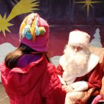 an allen Advents-Wochenenden wird der Lions-Weihnachtsmann in seinem Foto-Studio auf dem Weihnachtsmarkt am Wasserturm anzutreffen sein und freut sich auf kleine und große Gäste. (Foto: Lions Club Mannheim-Quadrate)