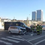 Die zwei beschädigten Fahrzeuge  (Foto: Feuerwehr Mainz)