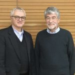 Prof. Dr. Ulrich Sarcinelli (r.) folgt als Vorsitzender des Freundeskreises der Universität Landau auf Dr. Hans-Jürgen Blinn. (Foto: Stadt Landau in der Pfalz)