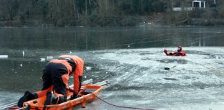 Rettungsmethode Schleifkorbtrage Feuerwehr