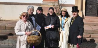 Pfarrerin Judith Geib; Gästeführer/-innen:Jutta Grünenwald, Gert Hörner, Elke Bechtold, Martina Roth und Hans Waizenegger (Foto: Jutta Waizenegger)