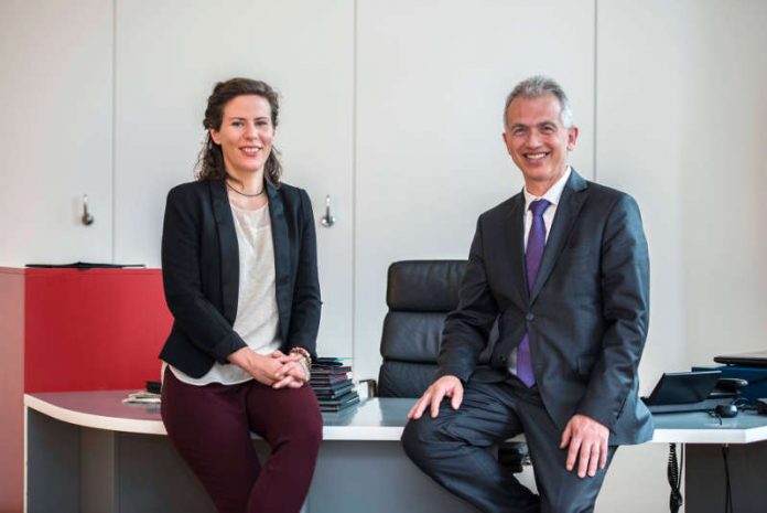 OB Peter Feldmann mit Cassady Fendlay (Foto: Heike Lyding)