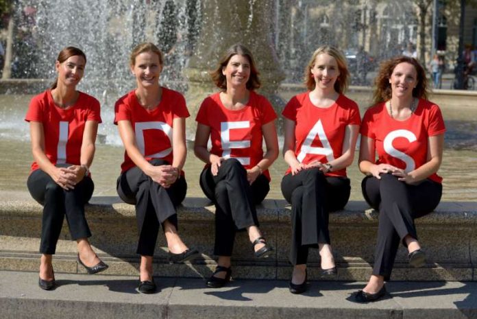 Das Frankfurt Convention Bureau Team: Jasmin Seibel, Kirsten Bialonski, Jutta Heinrich, Mareike Kitz und Sandra Pause (Foto: TCF/Holger Ullmann)