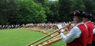 Großer Chor im Schlosspark (Foto: Stadtverwaltung Weinheim)