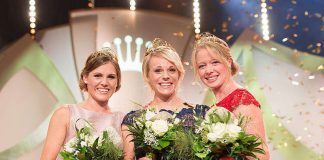 Weinkönigin Katharina Staab (mitte), Prinzessin Laura Lahm (links) und Prinzessin Charlotte Freiberger (rechts) (Foto: DWI)