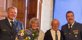 v.r.: Werner Vogt, Heinrich und Elisabeth Schwerer und Jan Görich (Foto: THW)