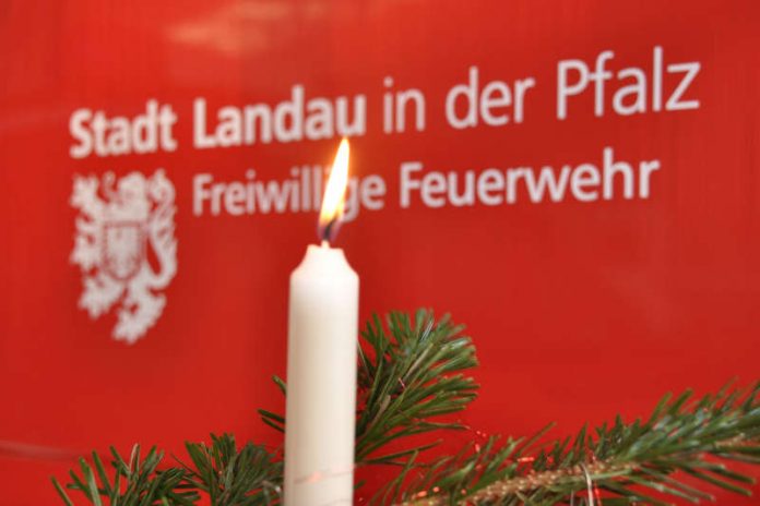 Die Freiwillige Feuerwehr Landau gibt Brandschutztipps für die Advents- und Weihnachtszeit. (Foto: Freiwillige Feuerwehr Landau)