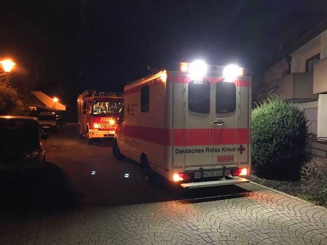 Feuerwehr und Rettungsdienst heute Morgen in Brühl