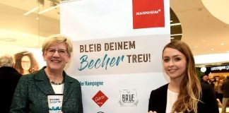 Umweltbürgermeisterin Felicitas Kubala mit Caroline Golly von der Klimaschutzagentur (Quelle: Stadt Mannheim / Foto: Thomas Tröster)