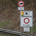 Schild „Krötenwanderung“ bei Lindenberg (Foto: Reinhard Schnell)