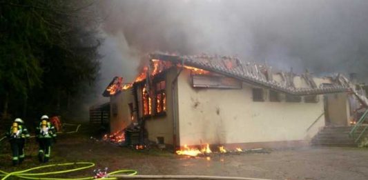 Vollbrand Schützenhaus