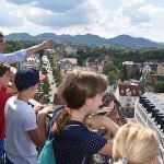 Eines der Highlights der Ferienpass-Veranstaltung mit OB Hirsch war der Gang auf den Stiftskirchenturm. (Foto: Stadt Landau in der Pfalz)