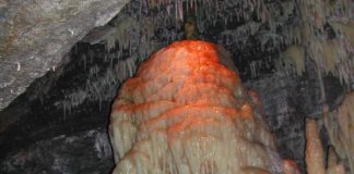 Tropfsteinhöhle (Foto: Geo-Naturpark Bergstraße-Odenwald)