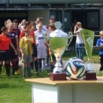 Der begehrte Pokal (Foto: Hannes Blank)