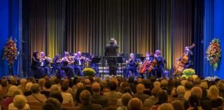 Sparkassen-Herbstkonzert: Das Kurpfälzische Kammerorchester begeisterte mit Werken von Carl Stamitz, Franz Anton Hoffmeister und Joseph Haydn. Foto Sparkasse / Klaus Venus: