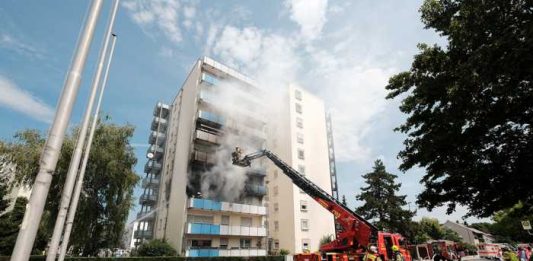 Frankenthal: Brand am Kanal© Feuerwehr Frankenthal