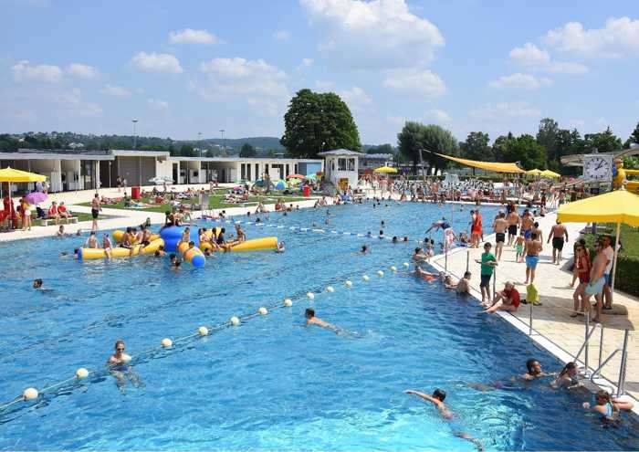 Bild (Stadt Sinsheim): Wasserkrake Freibadfest