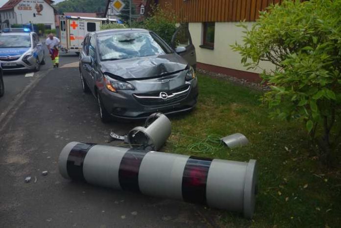 Kirchheim: Blitzer gefällt © Polizei