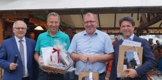 Landrad Hans-Ulrich Ihlenfeld (l.) mit den Bürgermeistern Wagner, Bechtel und Glogger (Foto: Kreisverwaltung Bad Dürkheim)