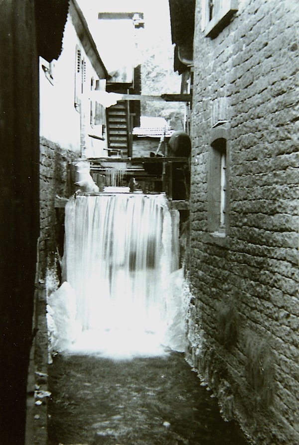 Das Foto stammt aus dem Jahre 1928 und zeigt die Wappenschmiede im Winter. (Archiv Wappenschmiede/Richard Siebein)