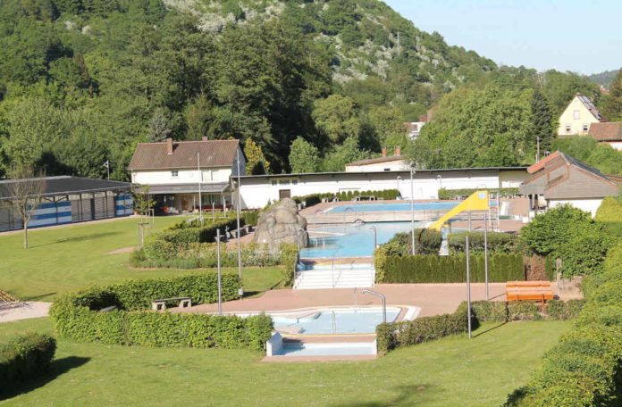 Trifelsbad Annweiler (Foto: Kreisverwaltung Südliche Weinstraße)