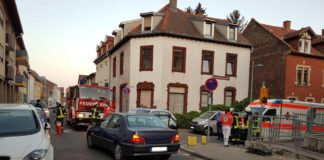 Verkehrsunfall Rotkreuz-/Sauterstraße (Foto: Feuerwehr Neustadt)