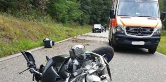 Das beschädigte Motorrad (Foto: Polizei RLP)