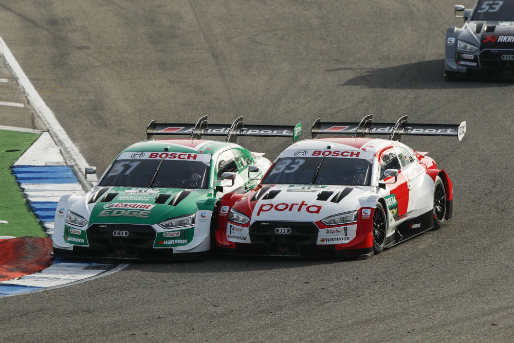 Hartes Titelduell: Nico Müller (SUI, #51 Audi) und René Rast (GER, #33 Audi) (Foto: DTM)