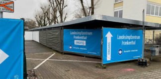 Impfzentrum FT - Einfahrt Banner (Foto: Stadtverwaltung Frankenthal)