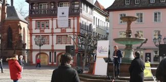 Gereon Haumann, DEHOGA, bei seiner Ansprache (Foto: Willkomm Gemeinschaft Neustadt e.V.)