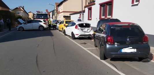 Die Unfallstelle in der Brahmsstraße (Foto: Feuerwehr Haßloch)