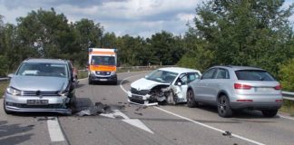 Die Unfallstelle auf der B38 (Foto: Polizei RLP)