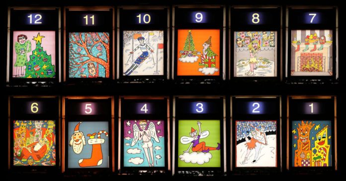 James Rizzi Fenster Neustadt an der Weinstraße Rathaus XXL-Adventskalender (Fotorechte: © Art Licensing International GmbH)