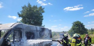 Die Feuerwehr löschte den Brand (Foto: Feuerwehr Haßloch)