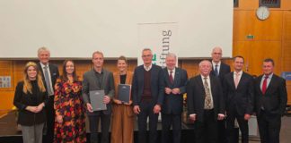 v.l.: 85. Pfälzische Weinkönigin Charlotte Weihl, Prof. Dr. Ulrich Fischer, Prof. Dr. Laura Ehm, Martin Ladach, Pauline Baumberger-Brand, Frederikus Holtus (Haniel Stiftung), Kurt Beck, Staatssekretär a. D. Dr. Siegfried Englert, Prof. Dr. Gunther Piller, Prof. Dr. Marc Dreßler, Dr. Rupert Antes (Haniel Stiftung) (Foto: Weincampus Neustadt)