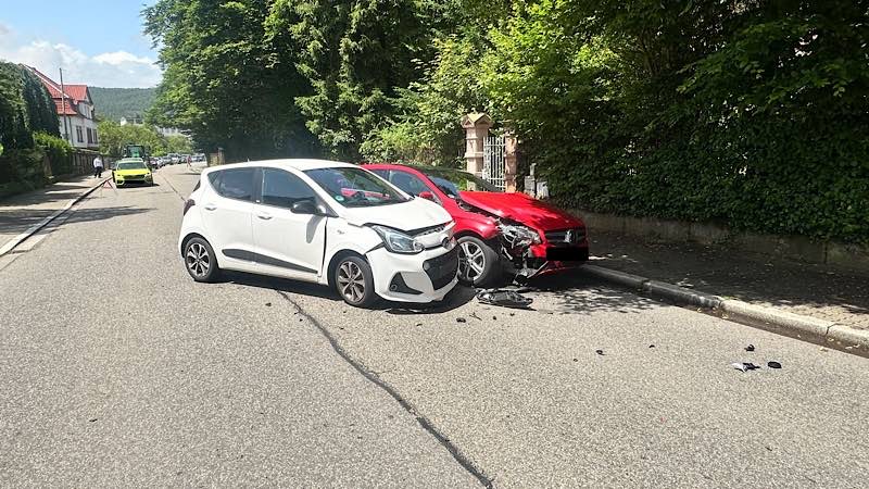 Verkehrsunfall (Foto: Feuerwehr VG Lambrecht)